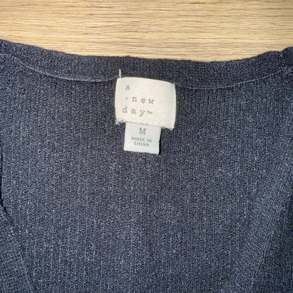 A New Day Black V-Neck Sweater Dress Size M - Picture 4 of 5